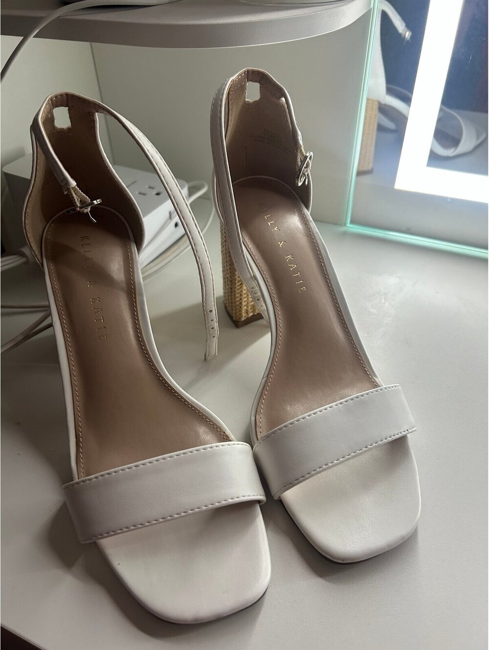 Kelly & Katie White Block Heel Sandals - Size 7.5